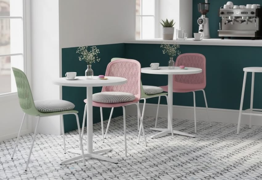 PP plastic chairs in coffee shops